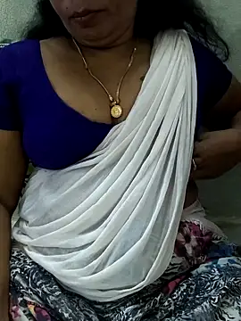 MaaliiiPonuTamil 라이브 XXX 채팅