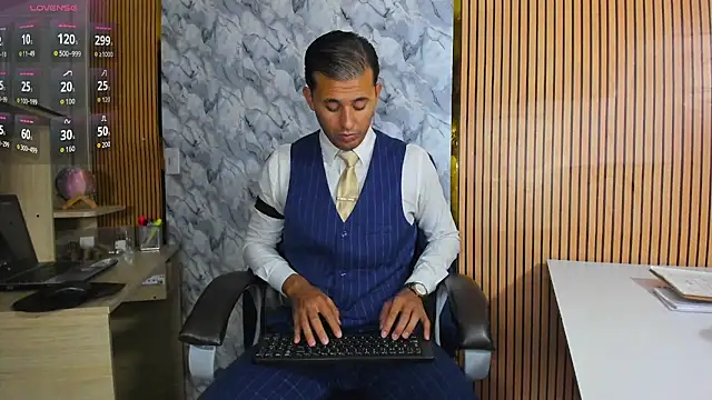 دردشة Hideintheoffice الجنسية المباشرة