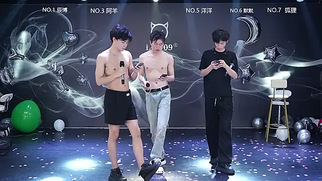 MS-180- élő XXX-chatje