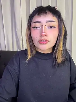 baby_akuma Chat XXX live