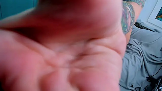 JuliaBusty Chat XXX live