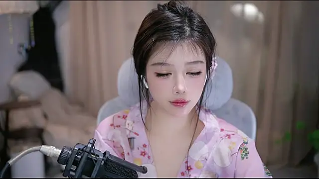 Cecily 在線直播表演