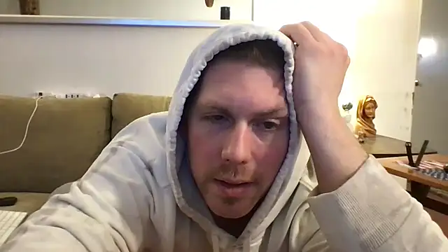 9VOLTT: онлайн-секс-чат