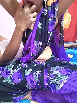 Rosely-rosely 即時 XXX 聊天