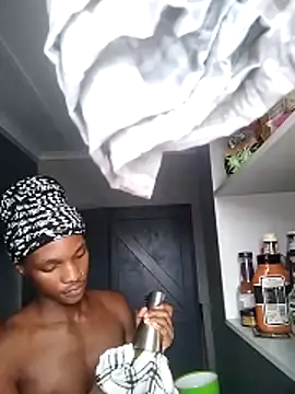 Lue3333 Adlı Modelin Web Kamerası Şovu