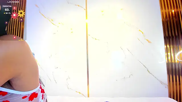 CandyRouse__'s Live XXX Chat