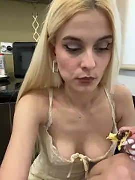 SelenaDaze's Live XXX Chat