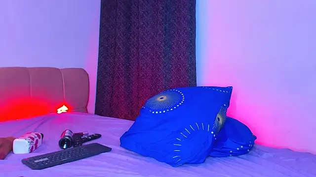 Chatroom XXX en direct de SweetLittleQueenBat