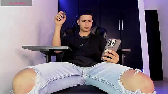 Liam_Mateo Show Webcam