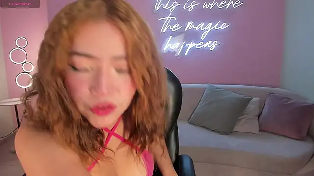 ArianaNova 即時 XXX 聊天