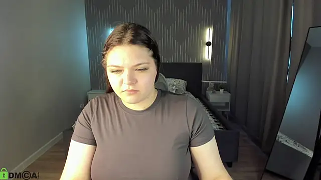 Evelyne_Loo 即時 XXX 聊天