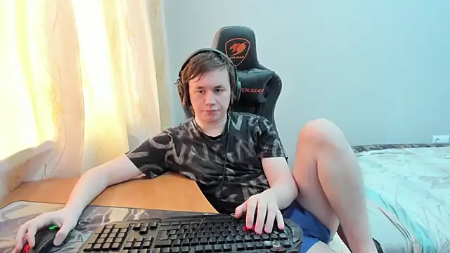 iliaskrislove – Kamerová šou