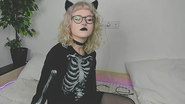 EdythElswick live XXX chat