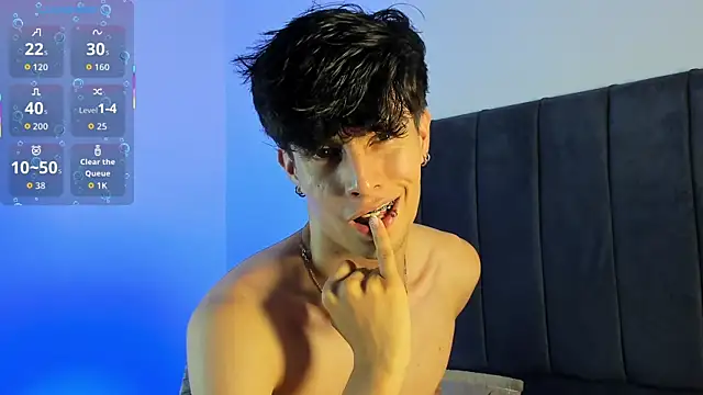 axxxel_twink's Live XXX Chat