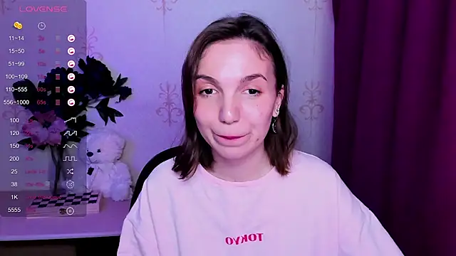 KindHazelHere_'s Live XXX Chat