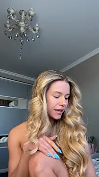 JessIsLove: διαδικτυακό σόου στην κάμερα