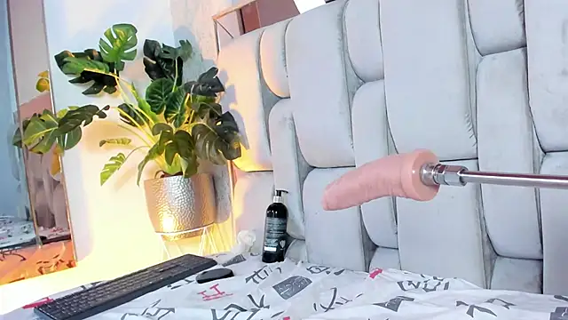 RoseTaylor__ Live XXX-chat