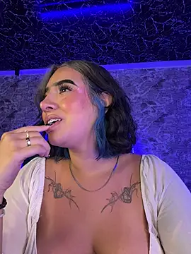 Scarlett-LS: διαδικτυακό σόου στην κάμερα