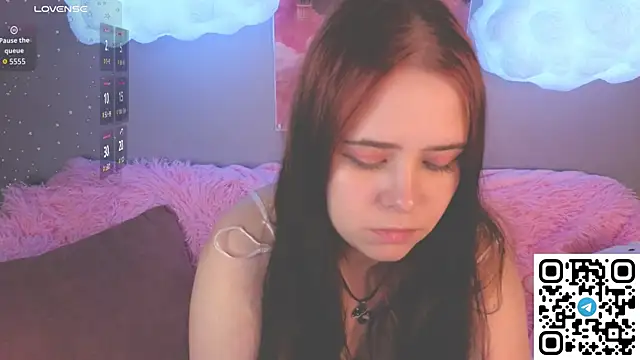 Chat XXX en directo de Alis_Platt