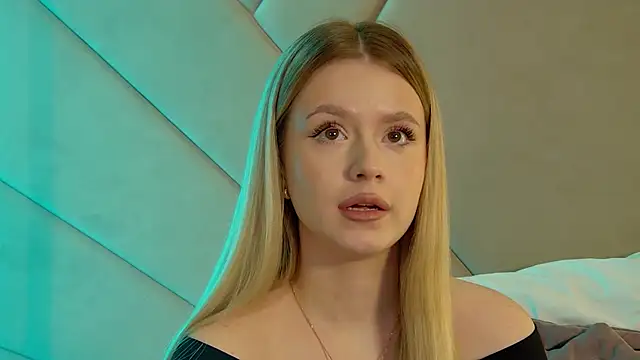 MilanaBalmain 即時 XXX 聊天