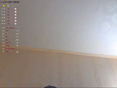 LustfulSarah 即時 XXX 聊天