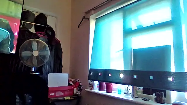 Chat XXX en directo de Tattooednakedguy