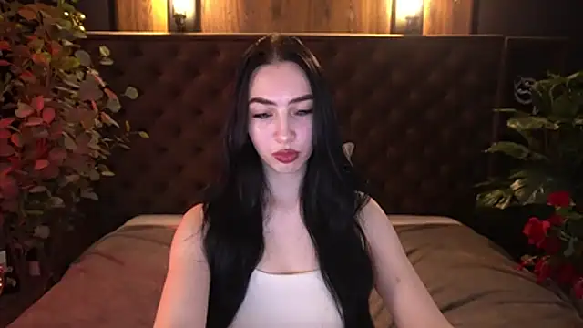 WildKittenX_ élő XXX-chatje