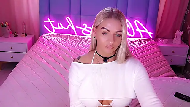 XXX chat uživo modela AllwaysHotJ