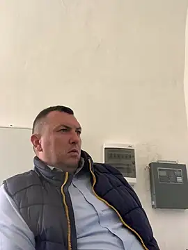 Mike8523 Live XXX Chat