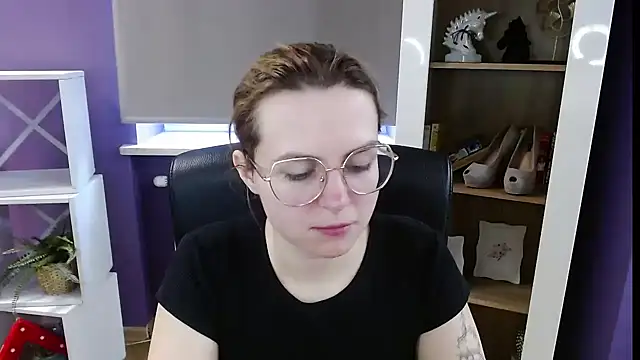 دردشة Zoey_Erotic الجنسية المباشرة