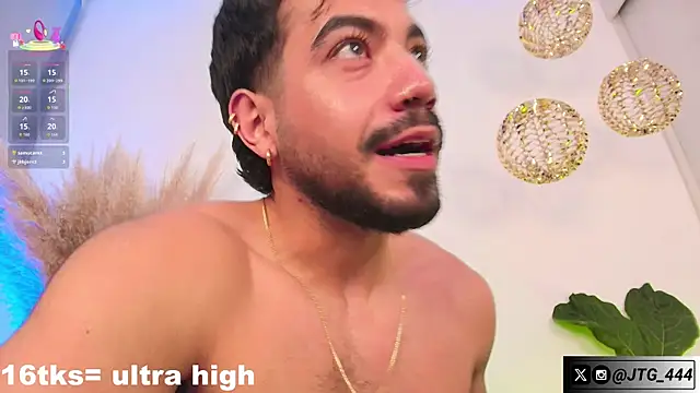 Show modela JeycobxBraand na web-kameri