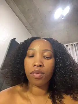 Mercedes_555 Webcam-Show