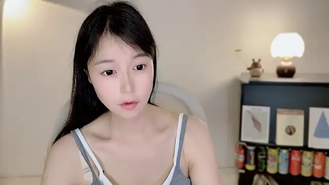 Onechestnut's Live XXX Chat