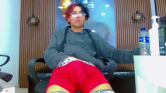 Show modela DaviidBuckx_ na web-kameri