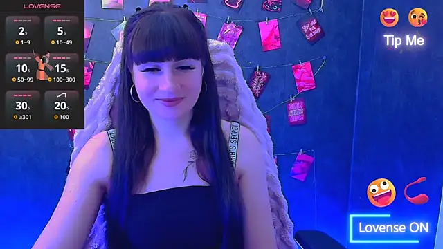 Czat XXX na żywo – Violla_My