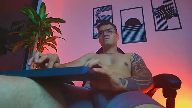 ALPHA_DOMINUS_ Webcamshow