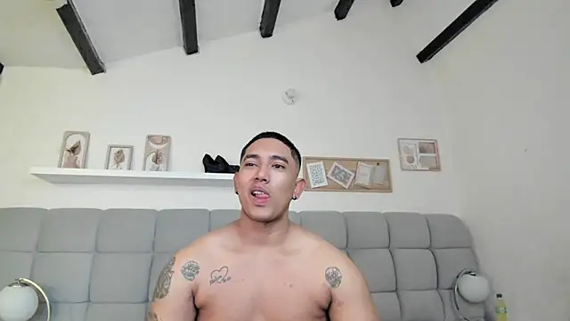 erotic_sins' Webcam Show