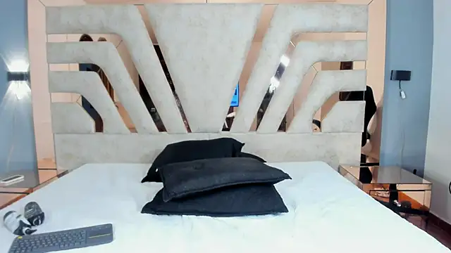 REINA_ADAHARA: вебкам-шоу