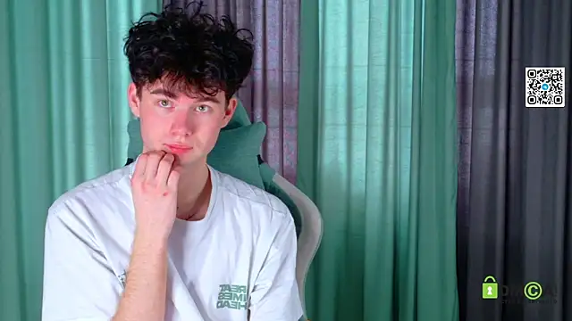 Show modela moon_Gloww na web-kameri