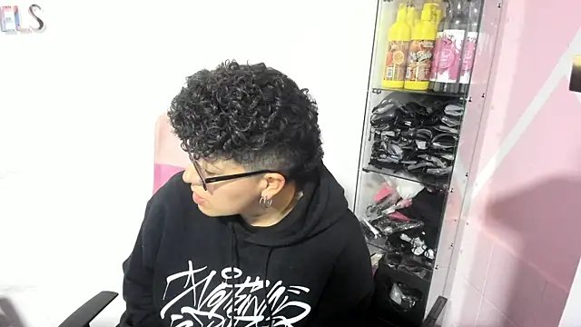 alex_noa Adlı Modelin Canlı XXX Sohbeti