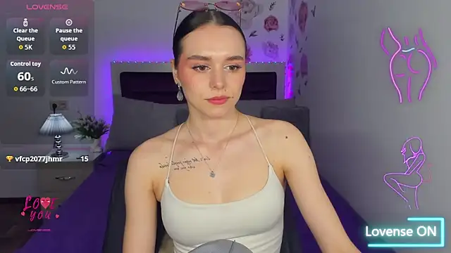 Živý XXX chat EmelyMason