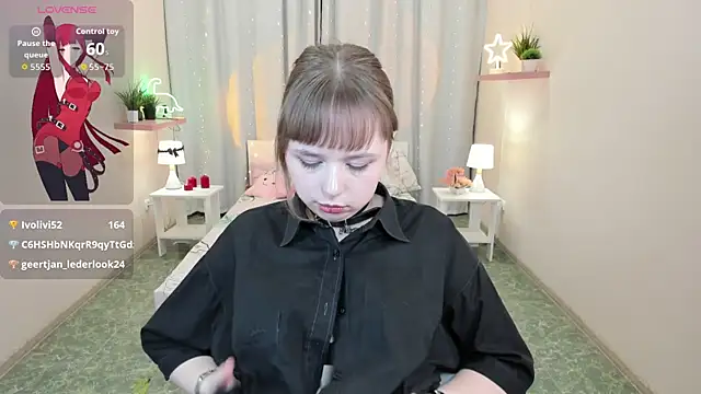 Živý XXX chat LeonaHicks