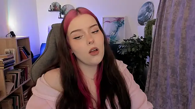 CoraMiel's Live XXX Chat