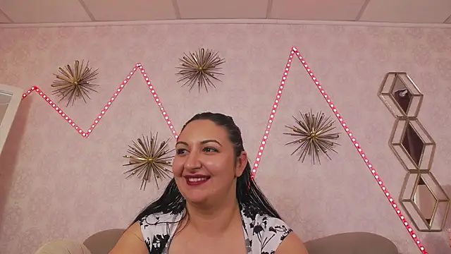 BustyEva_: απευθείας συνομιλία ΧΧΧ