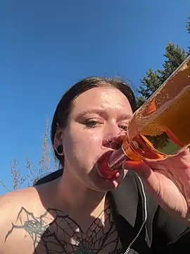 Show modela AlishaOfThorns na web-kameri