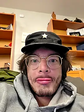 KinkyKittyBoy's Live XXX Chat