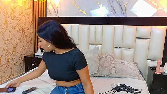 Cristal_Ferrara's Live XXX Chat