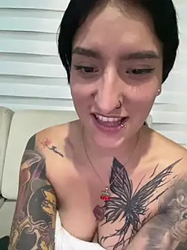 Scaarlettfox Chat XXX live