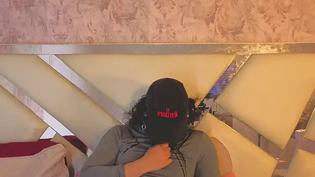 Benny_and_Mark Chat XXX live