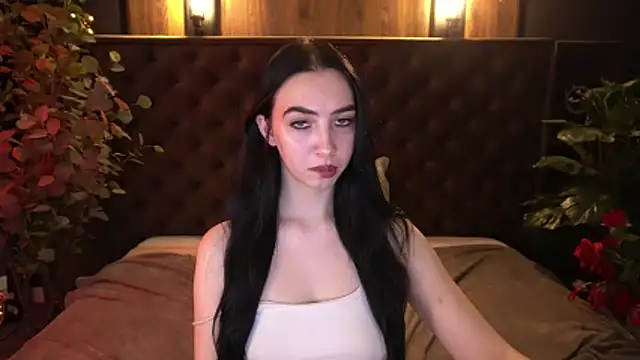 WildKittenX_'s Live XXX Chat